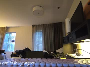 ashelynngrey1986's chat room