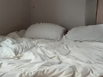 minahoneyy38's chat room