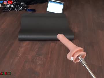 serareads's chat room