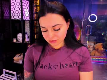 alma_pearl's chat room