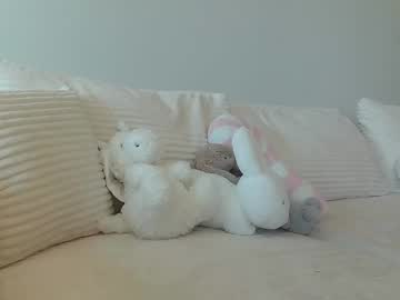 emilyybarely's chat room