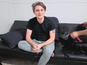 kittykira912261's chat room