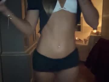 carlybora's chat room