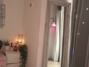 mysticxkitty's chat room