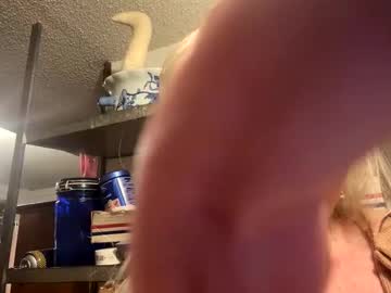 dickeddownsouth's chat room