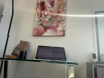 hawt_ass_milf's chat room