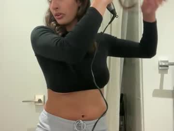 camiliakxoxo's chat room