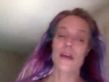 love_blooms's chat room