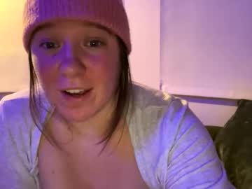 yum_slut's chat room