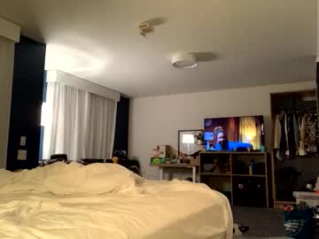 intothewoodswego's chat room