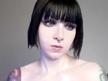 ivey_strigoi's chat room