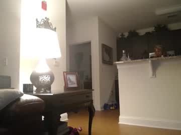 hotblondemilf1962's chat room