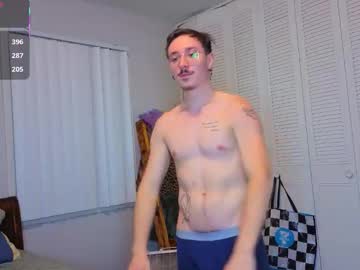 mamiclouds's chat room