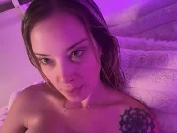 leanneluxecouple's chat room