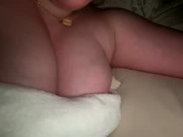 x_dreamgirl_x's chat room