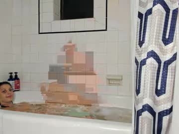 babywolfies's chat room