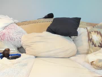 eatmygingersnapps's chat room