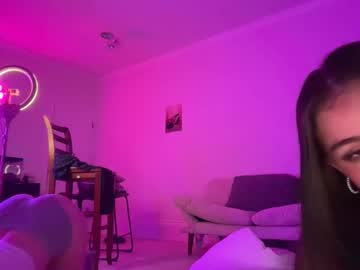 chloeros3e's chat room