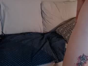 lunalustt's chat room