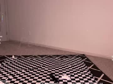 petitebrat's chat room