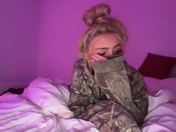 chloeros3e's chat room