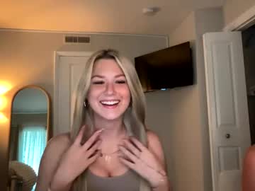 stella_rose20's chat room