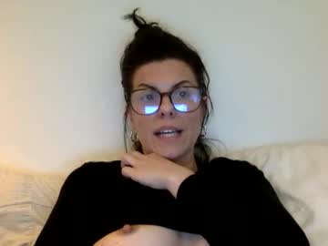 sweetriddance's chat room