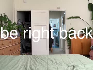 pretendlunch's chat room