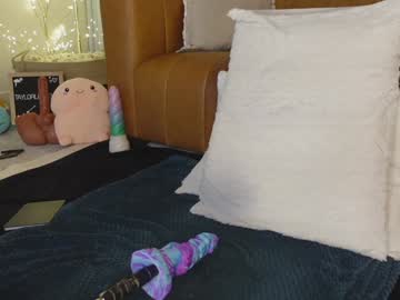 taylor_love_303's chat room