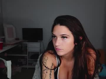 prettygirll23's chat room