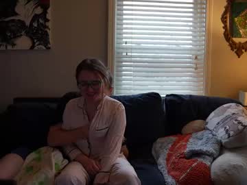 peachespunkins's chat room