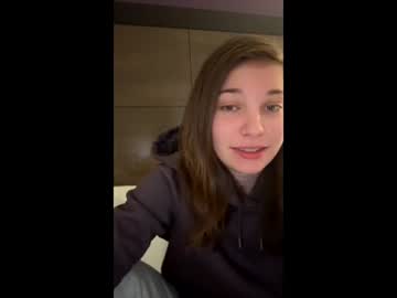 deepthroatqueen33's chat room