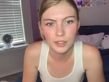 elliee81's chat room