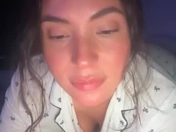 pollyyypocket's chat room