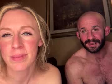 blondieblows's chat room