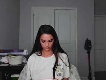 prettygirll23's chat room