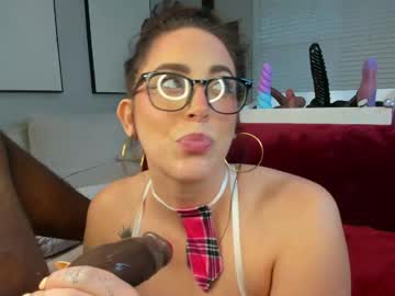 tightholestinytits's chat room