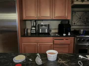 lunarose17's chat room