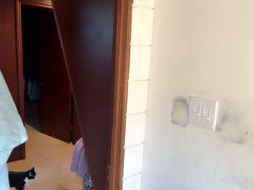 emersoncane's chat room