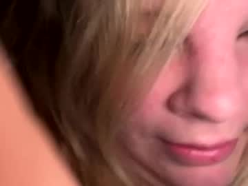 sweetlisa92's chat room