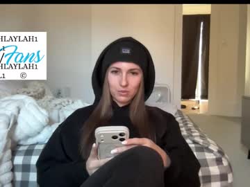 laylahlaylah1's chat room