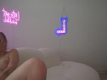 therosiecheeks's chat room