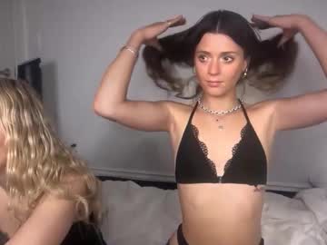 miamoorexo's chat room