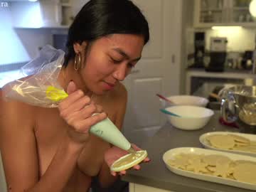 littlemiss_kira's chat room