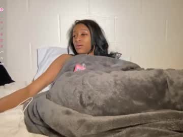 cutieeeva's chat room