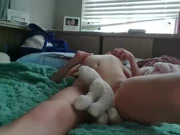 strawberrybubblegumkitty's chat room