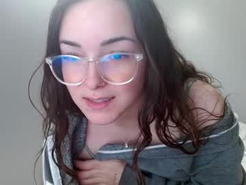 alessiasnow's chat room