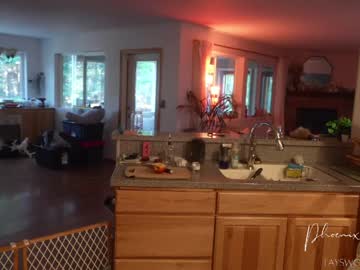 phoenix_taylor's chat room