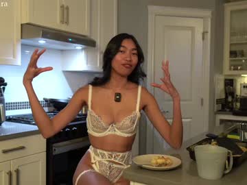 littlemiss_kira's chat room