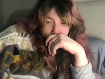 yiddikitti's chat room